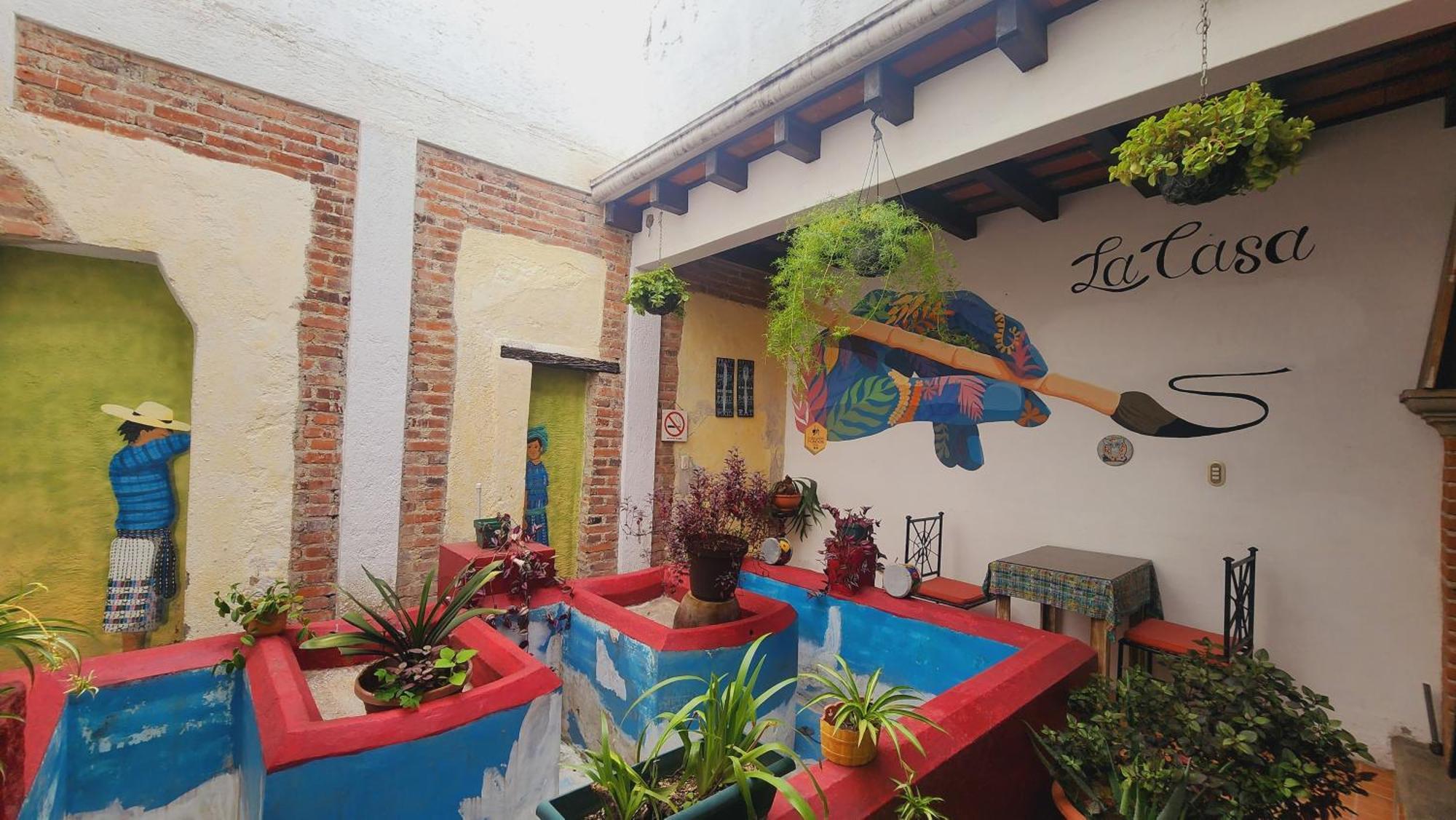 Magnolias Hotel Antigua Bagian luar foto